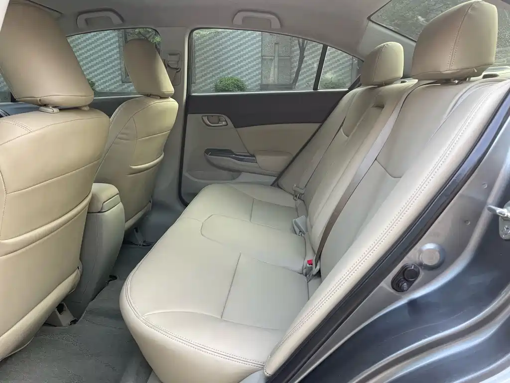 Honda Civic — миниатюра 7
