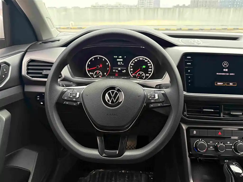 Volkswagen T-Cross — миниатюра 12