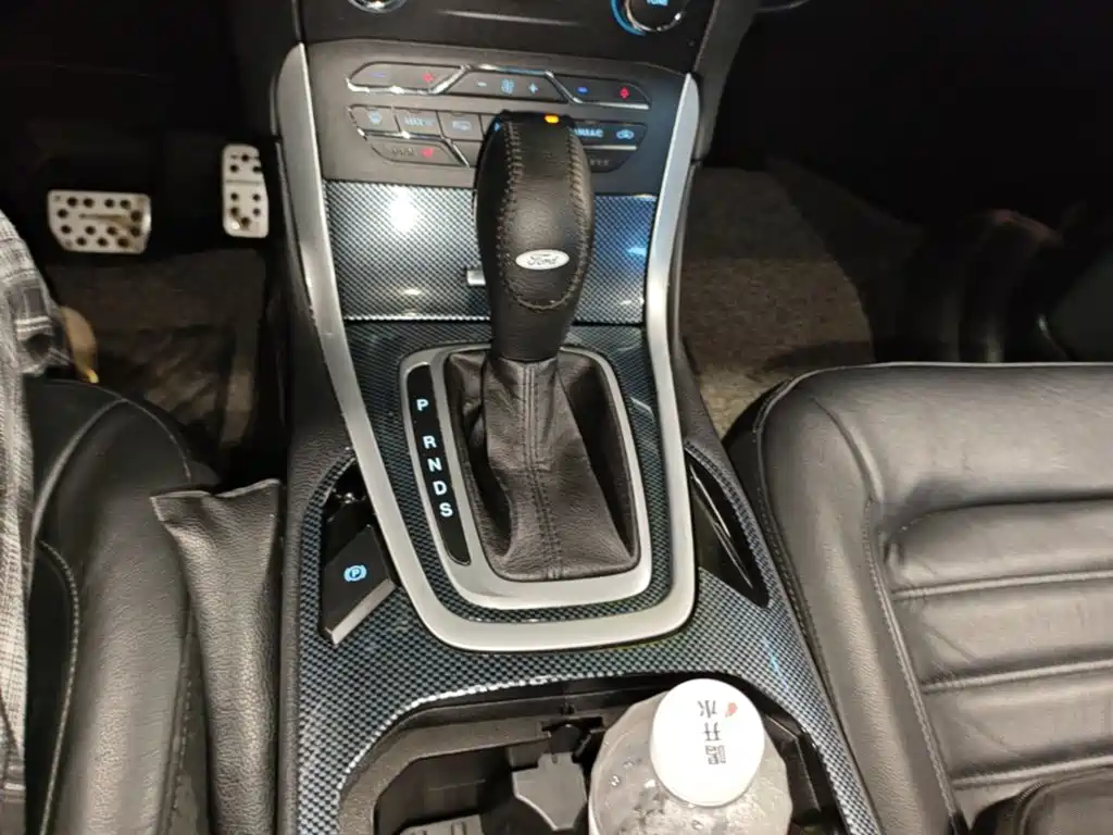 Ford Edge — миниатюра 19