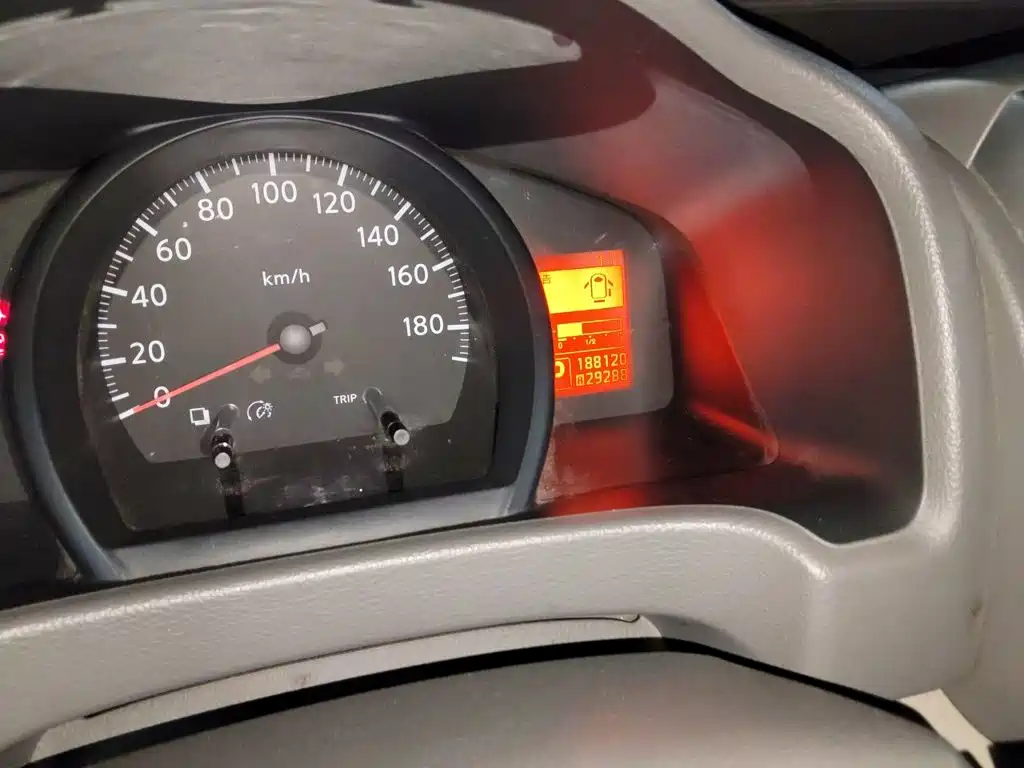 Nissan NV200 — миниатюра 5