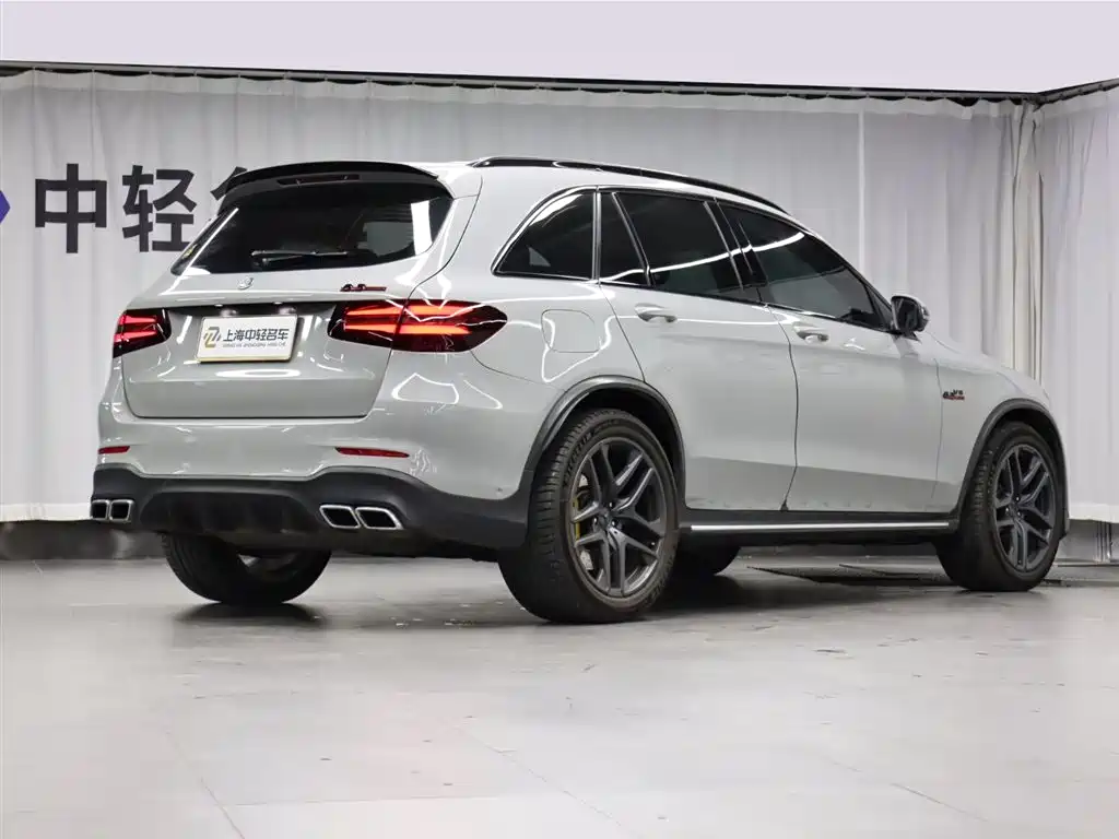 MERCEDES-BENZ GLC AMG