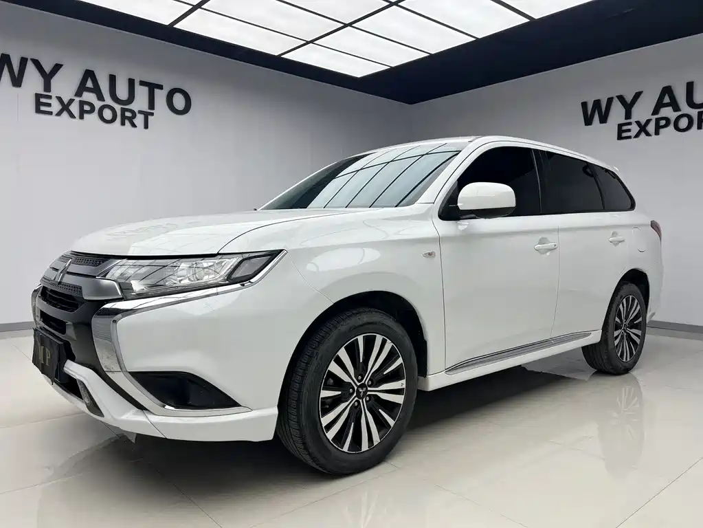 Купить Mitsubishi Outlander