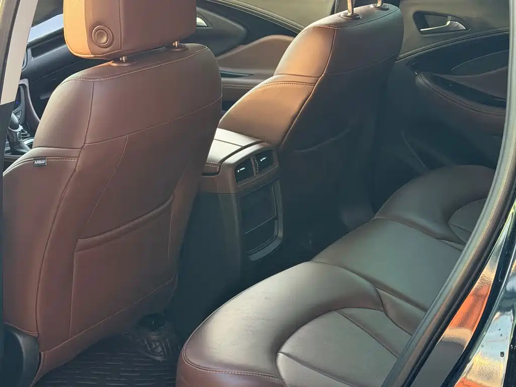 Buick Envision Plus — миниатюра 23