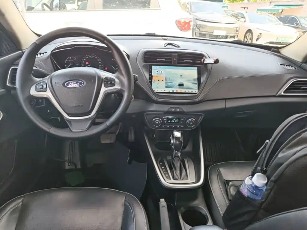 Ford Escort — миниатюра 10