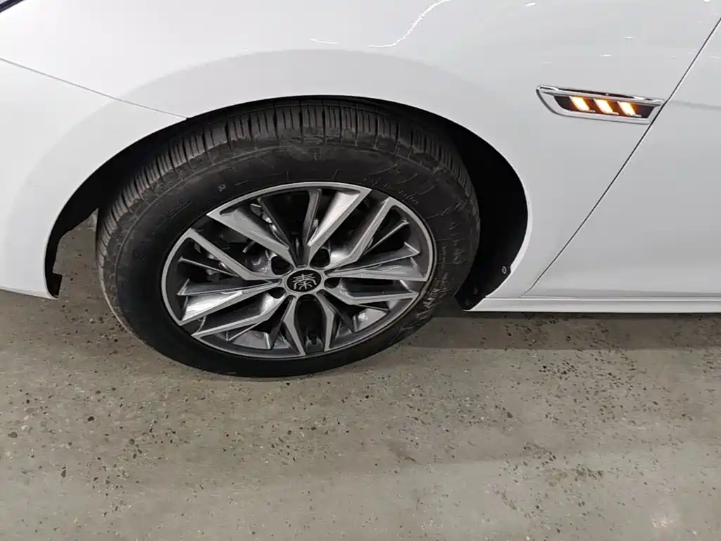 BYD Qin PLUS — миниатюра 23