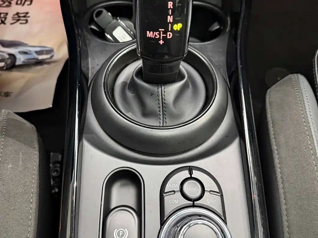 MINI Mini Clubman — миниатюра 28
