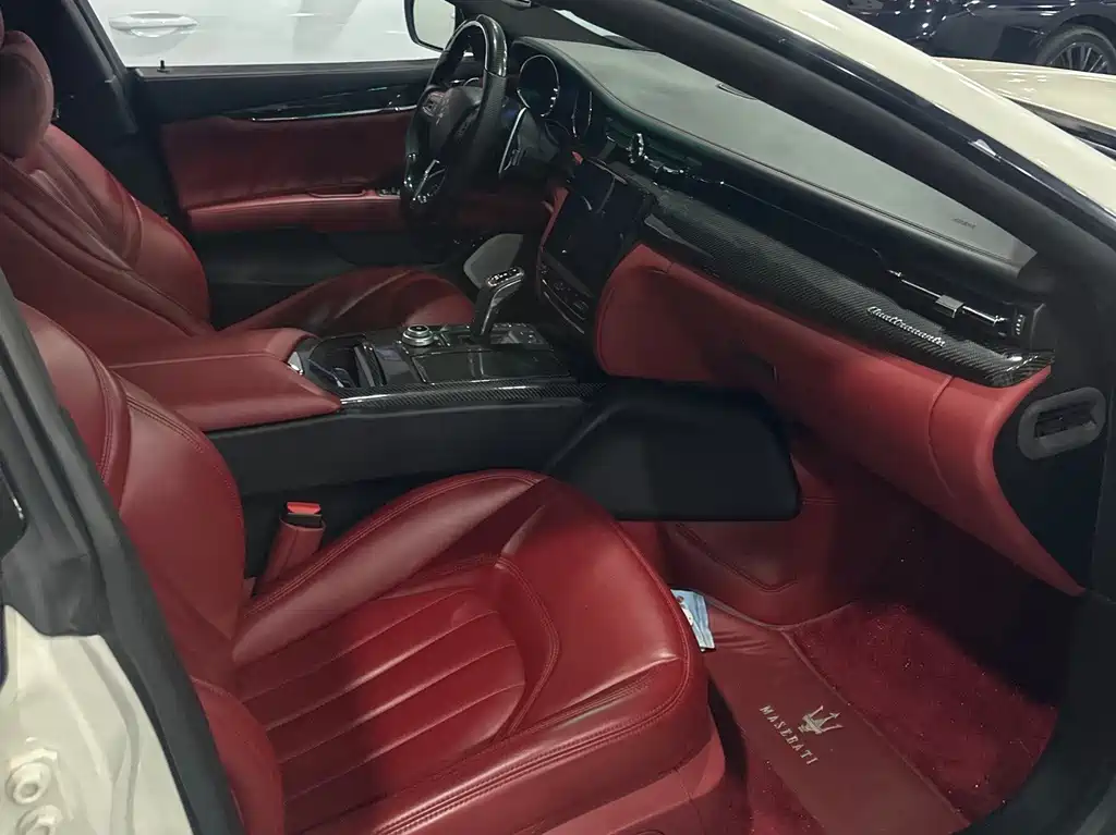 Maserati Quattroporte — миниатюра 11