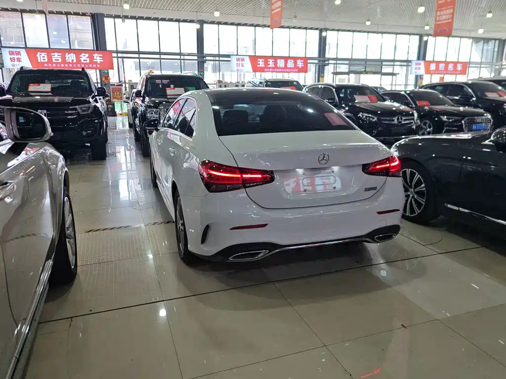 Mercedes-Benz A-Class — миниатюра 6