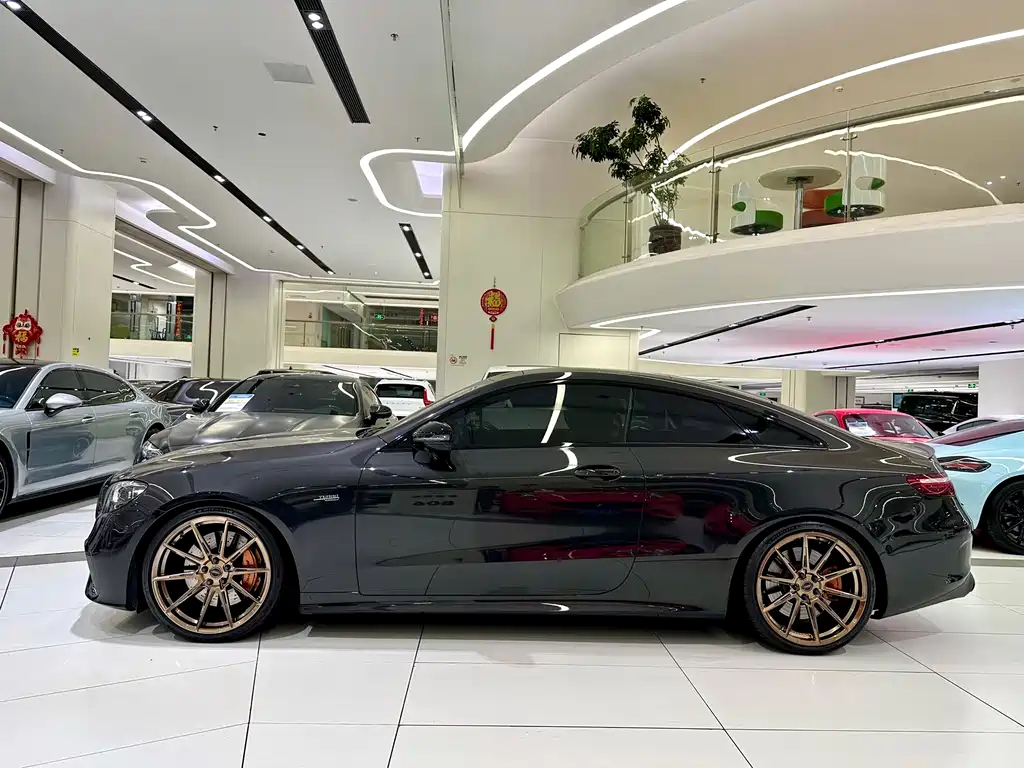 MERCEDES-BENZ E CLASS AMG