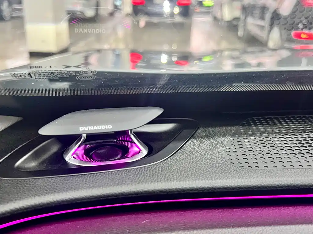 XPeng P7 — миниатюра 16