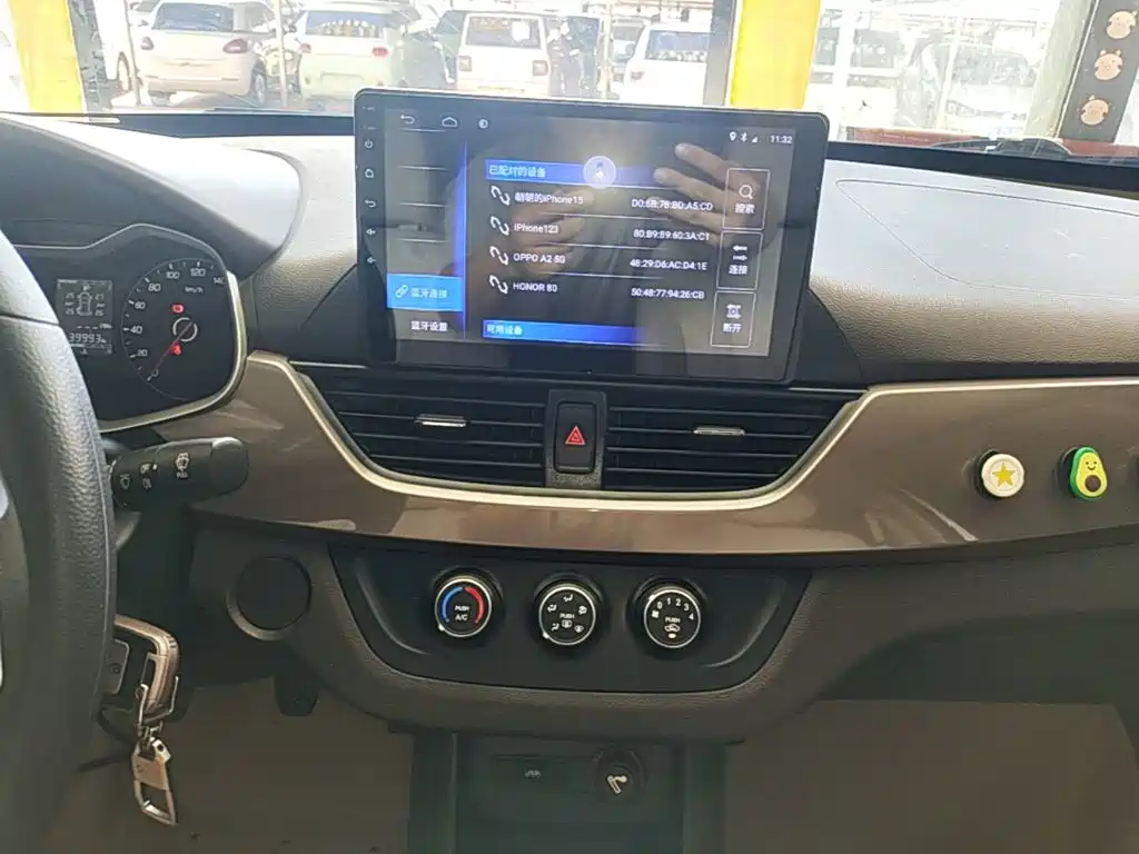 Baojun 310W — миниатюра 13