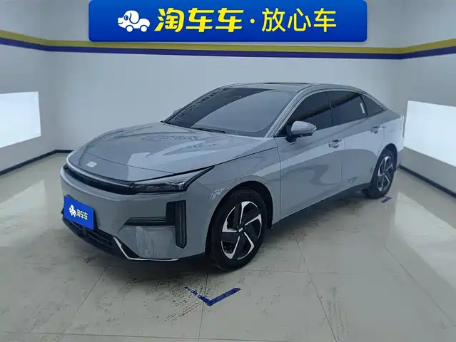 GEELY GALAXY GALAXY L6 2025