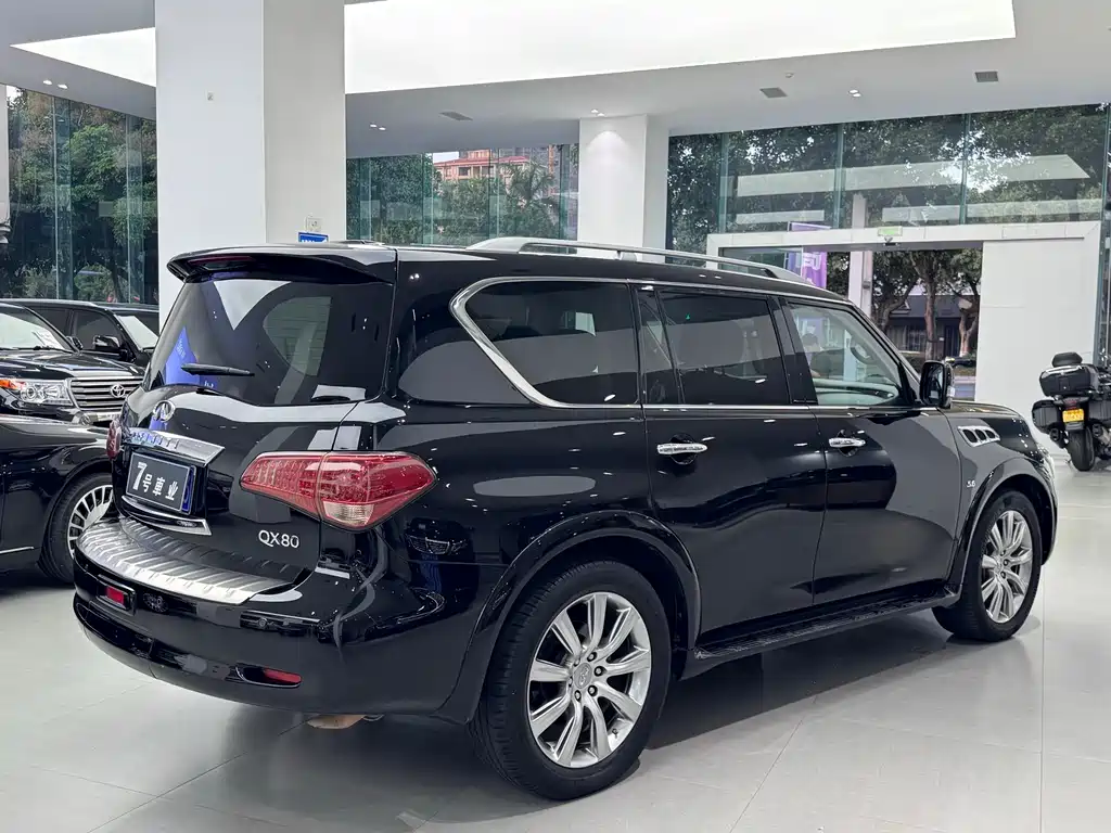 Infiniti QX80 — миниатюра 6
