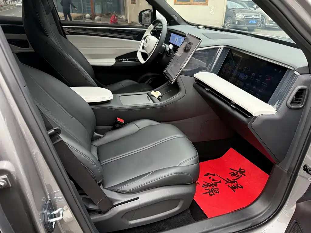 GEELY GALAXY GALAXY L7