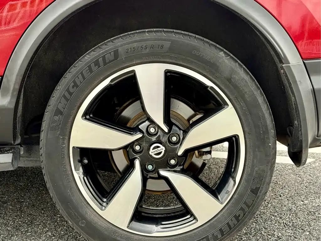 Nissan Qashqai — миниатюра 12
