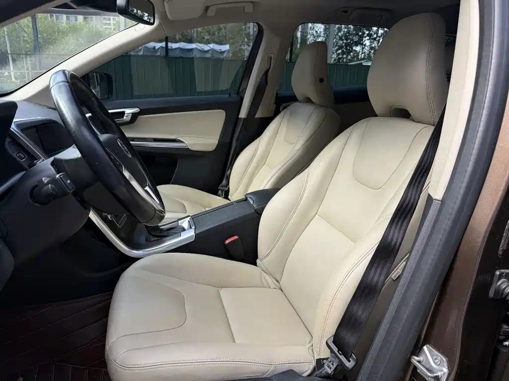 Volvo XC60 (Import) — миниатюра 4
