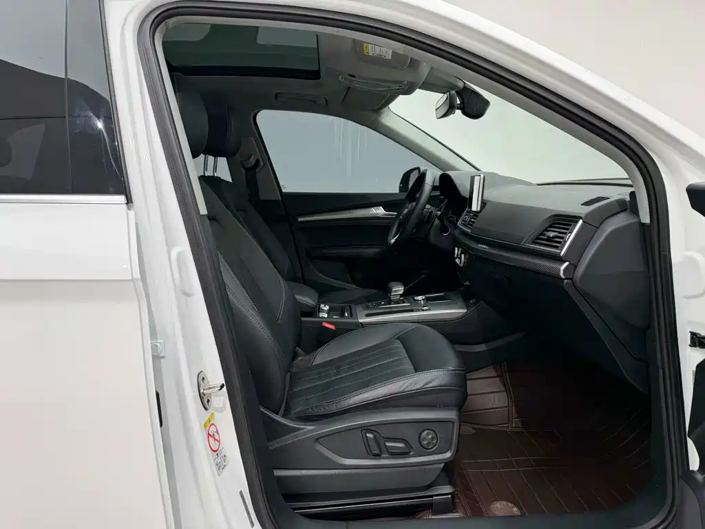 Audi Q5L — миниатюра 12