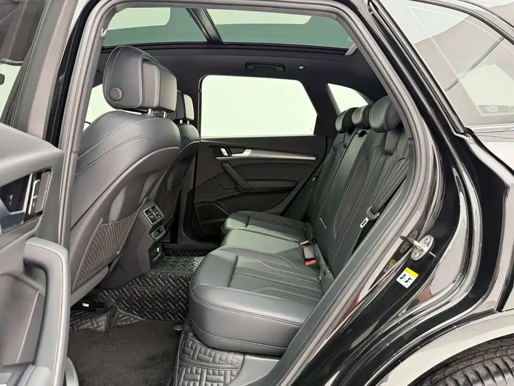 Audi Q5L — миниатюра 19