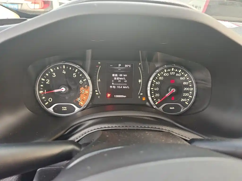 Jeep Renegade — миниатюра 12