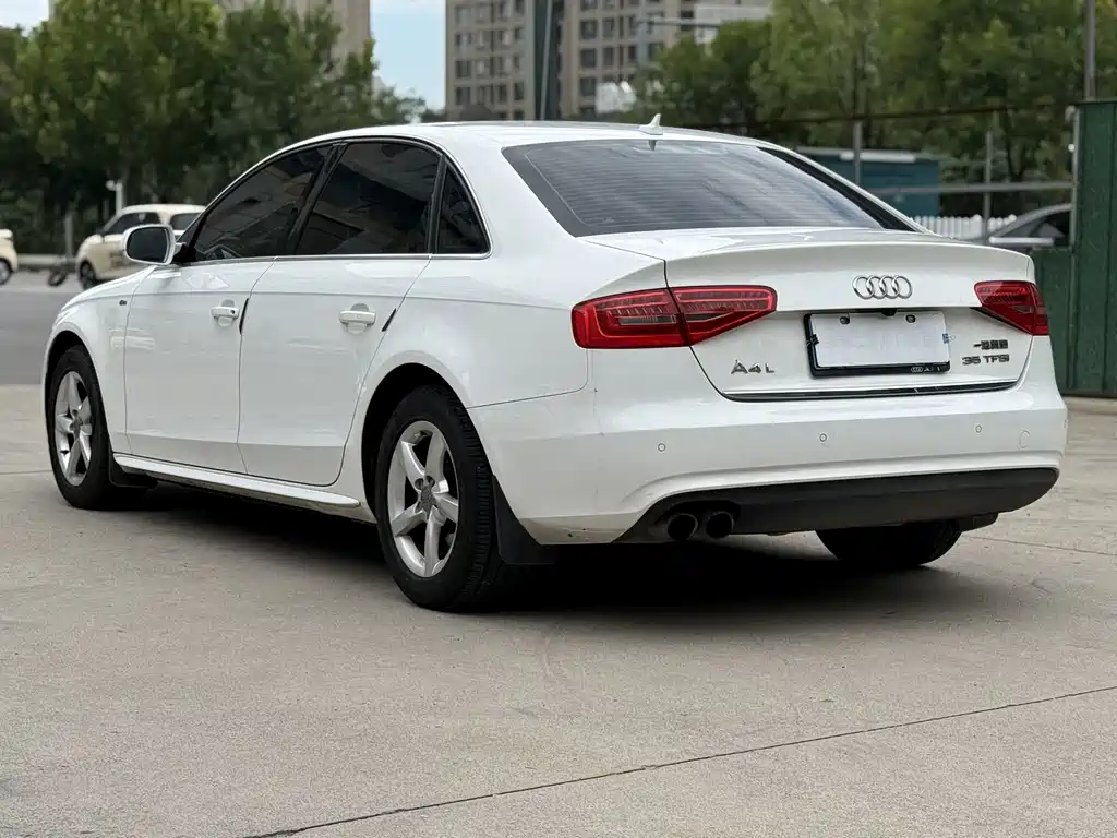 Audi A4L — миниатюра 10