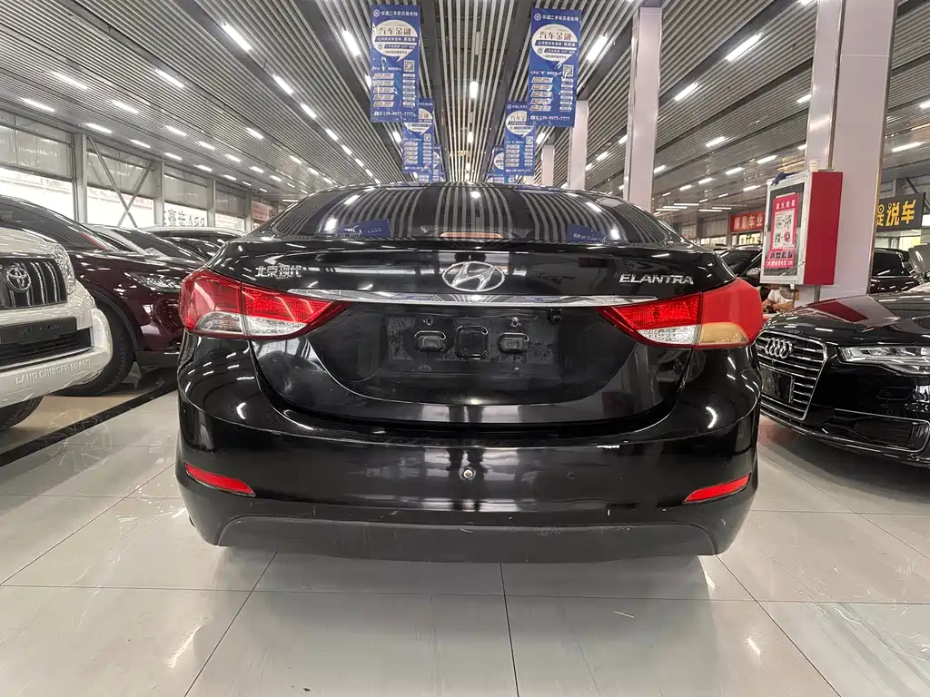 Hyundai Elantra Langdong — миниатюра 5