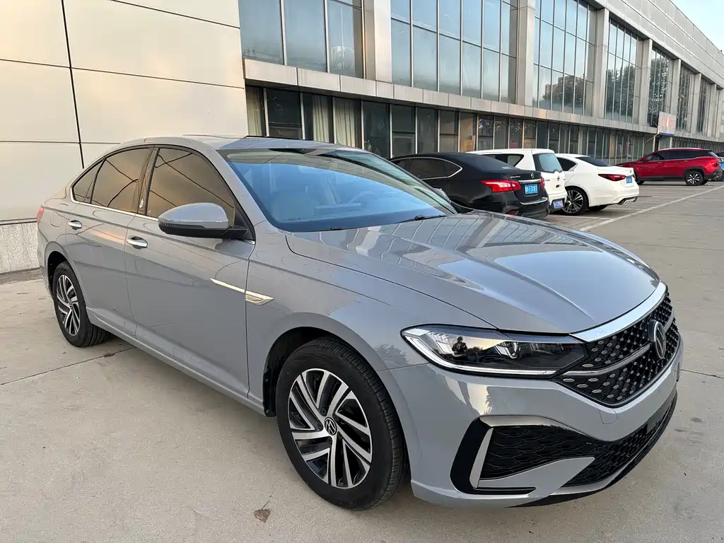 Volkswagen Lavida — миниатюра 3