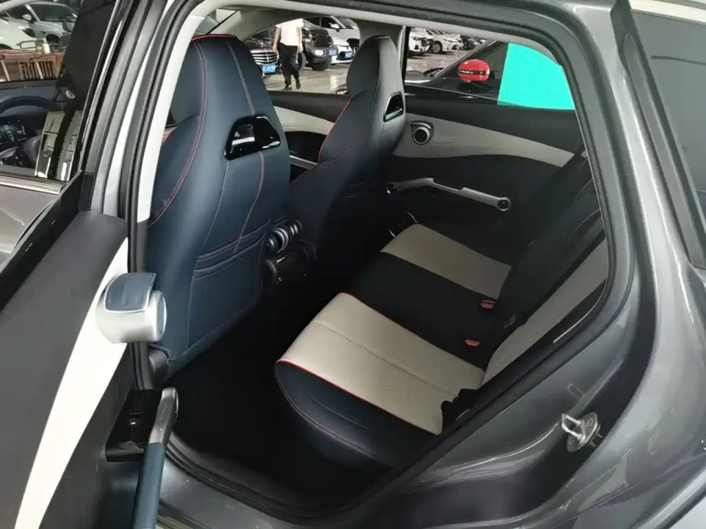 BYD Yuan Plus — миниатюра 17