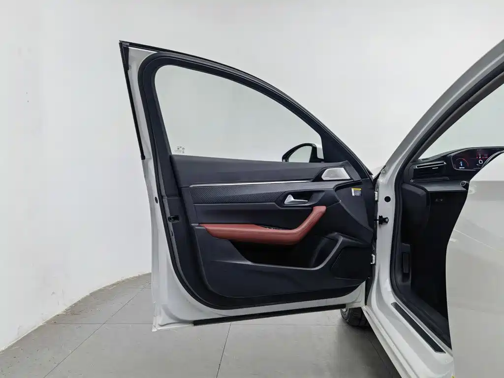 Peugeot 508 — миниатюра 8