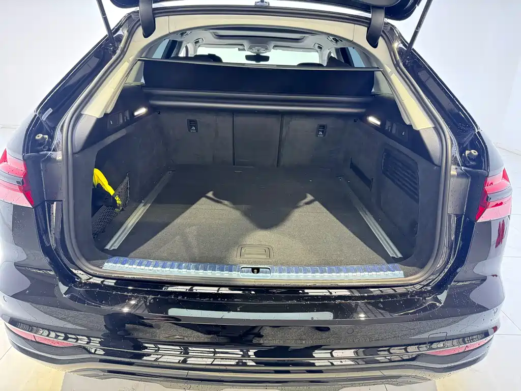 Audi A6 2023 allroad quattro 55 TFSI Premium