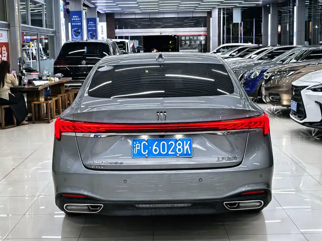 Buick LaCrosse — миниатюра 5