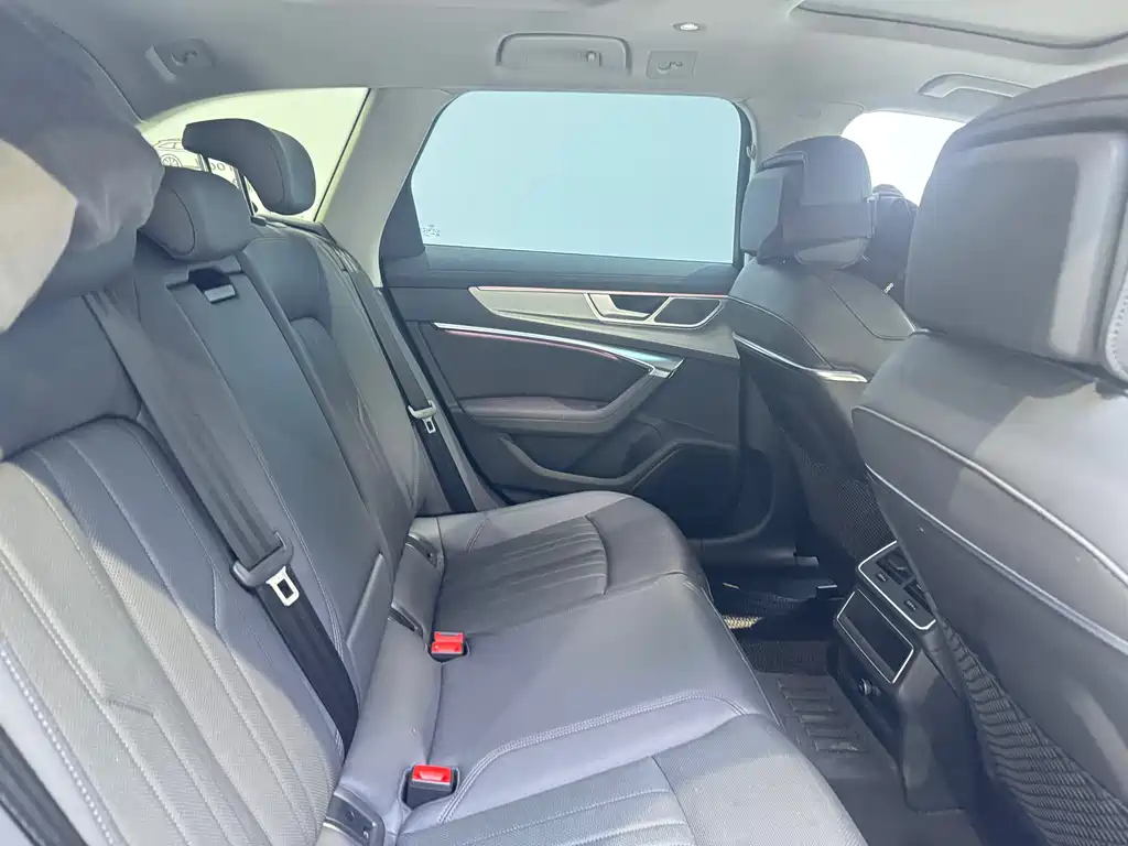 Audi A6 2023 allroad quattro 55 TFSI Premium