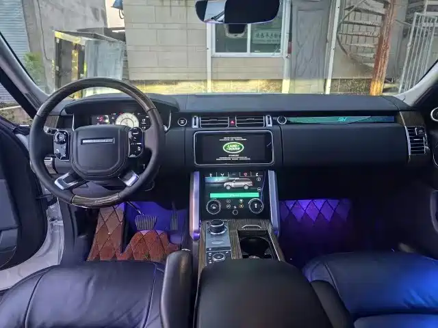 Land Rover Range Rover — миниатюра 4