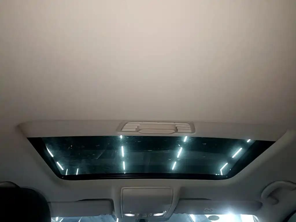Volkswagen Passat PHEV — миниатюра 18