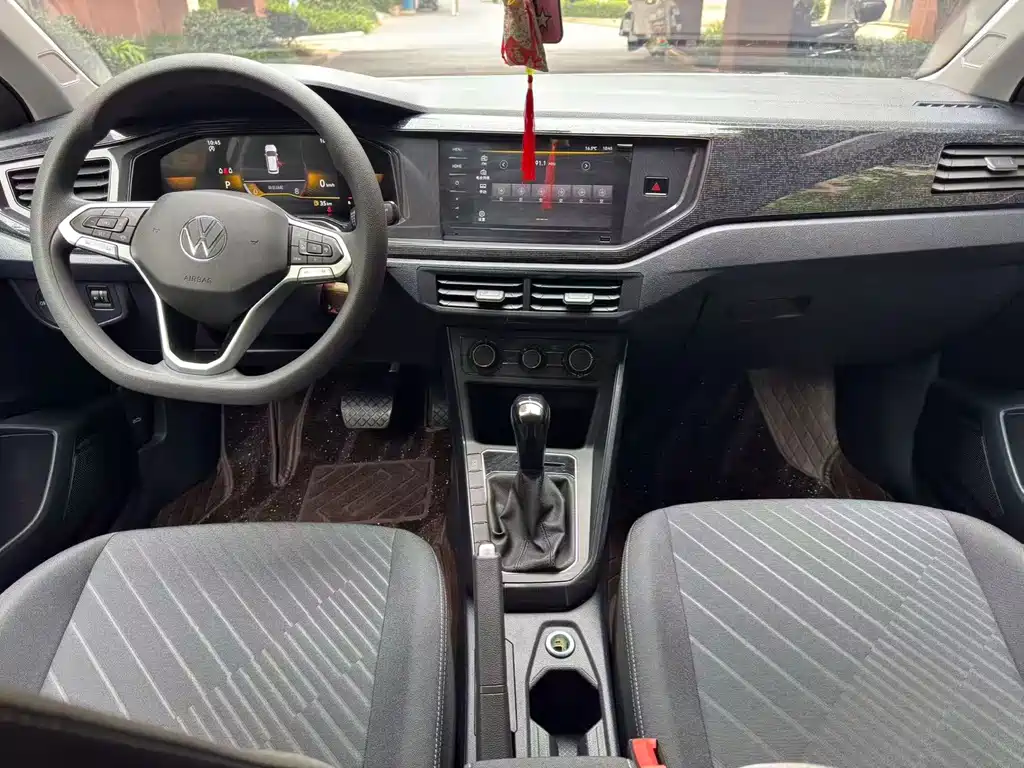 Volkswagen Lavida — миниатюра 6