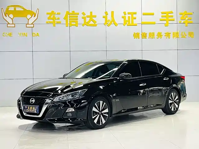 NISSAN TEANA