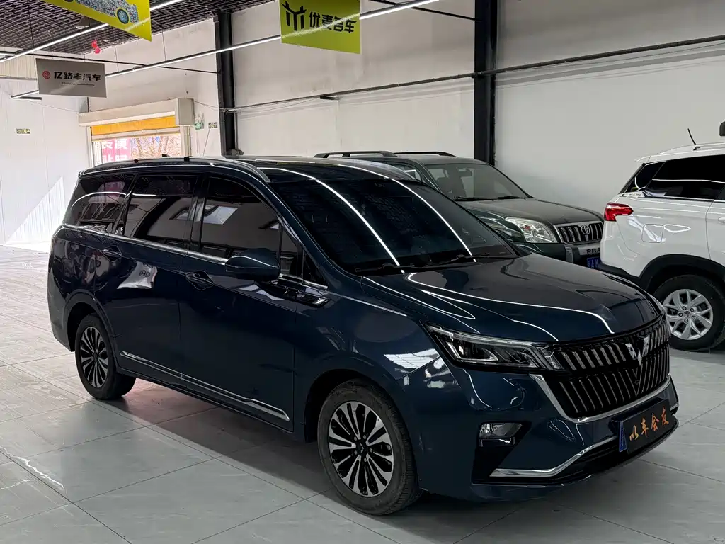 Wuling Jiachen 2022 1.5T CVT Premium Flagship