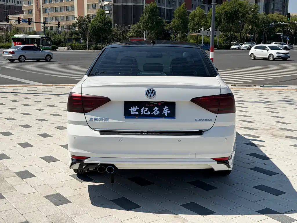 Volkswagen Lavida — миниатюра 8