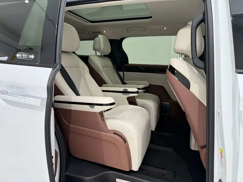BYD Xia — миниатюра 18