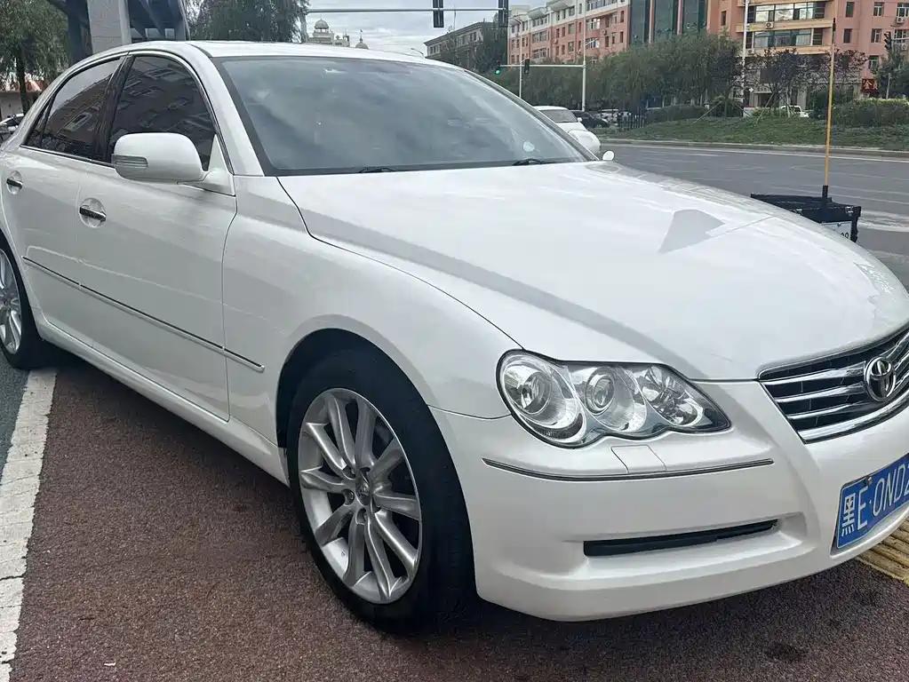 Toyota Reiz — миниатюра 3