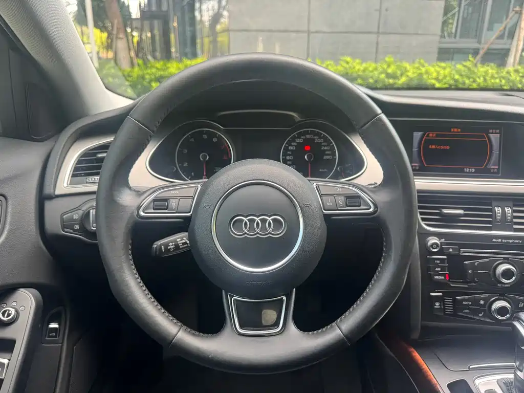 Audi A4L — миниатюра 20