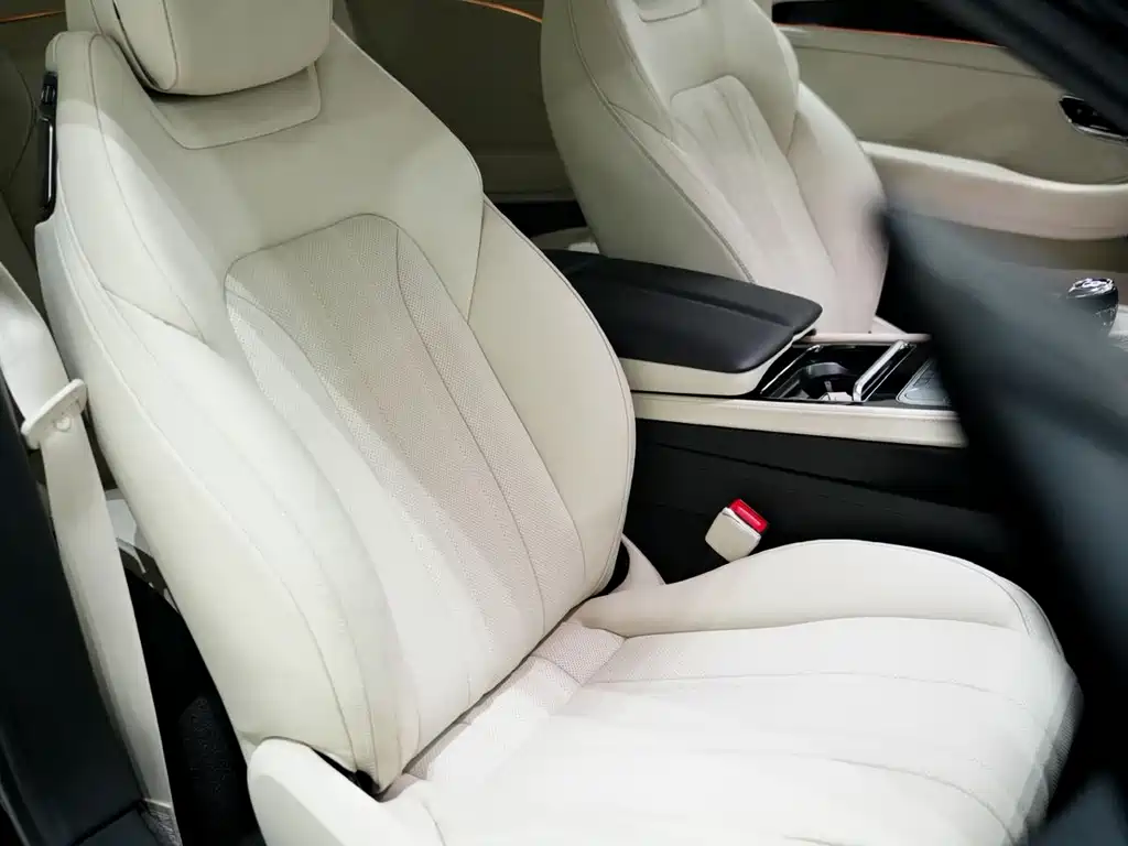 Bentley Continental PHEV — миниатюра 14