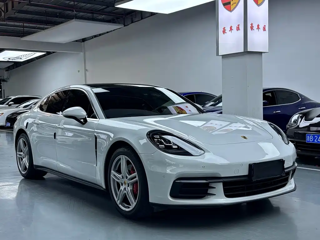 Porsche Panamera — миниатюра 3