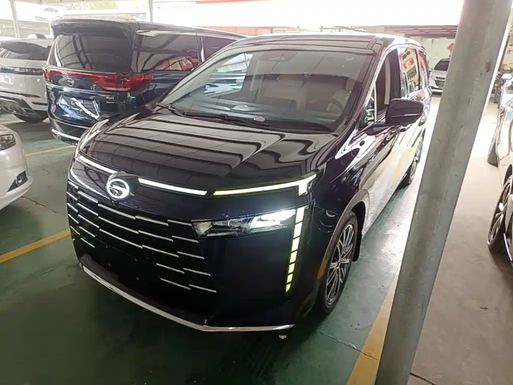GAC Motor Trumpchi E8 PHEV