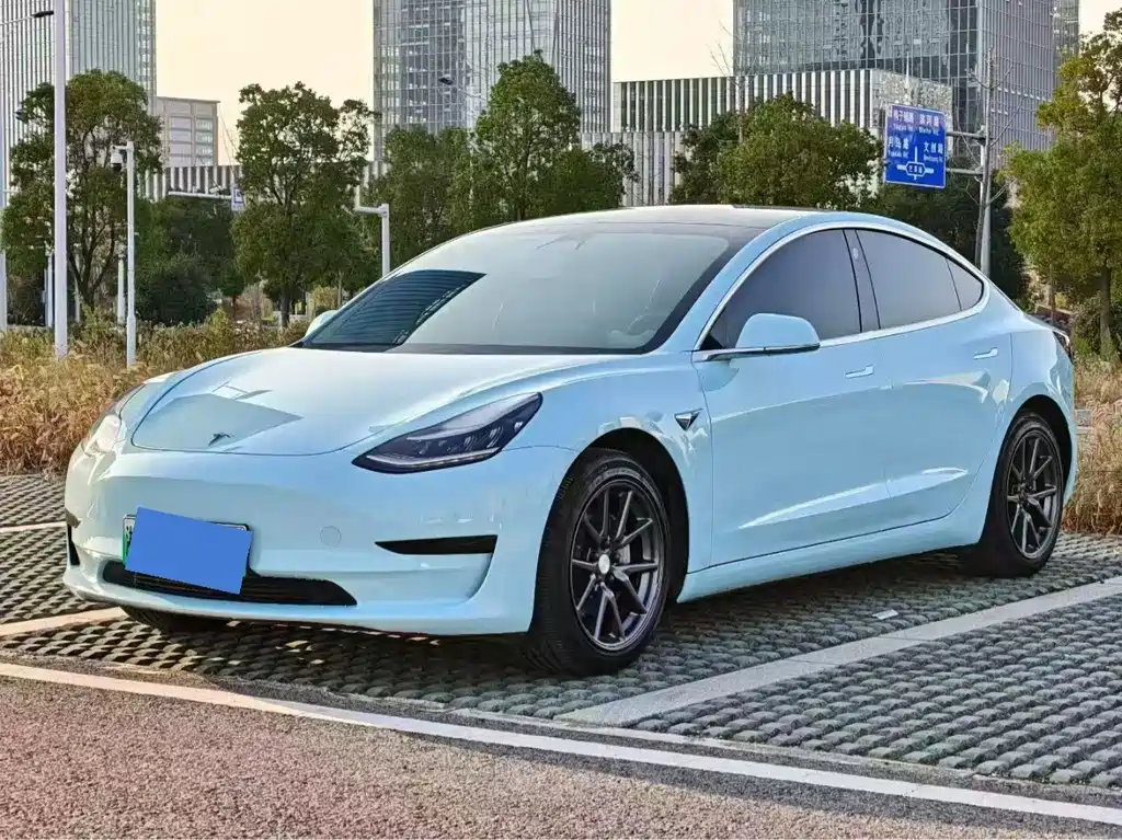 Tesla Model 3 2021