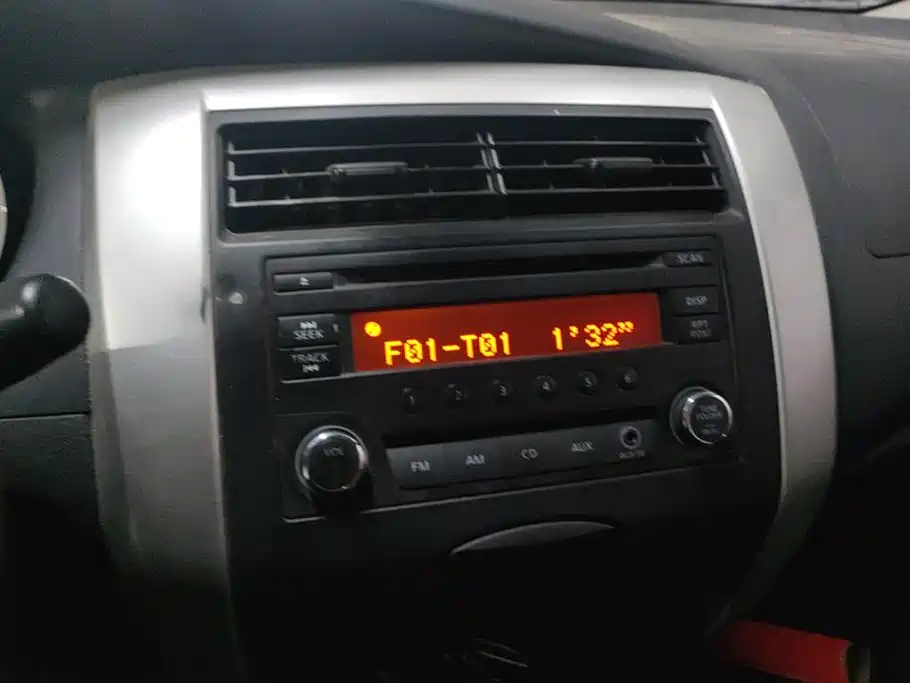 Nissan Livina — миниатюра 13