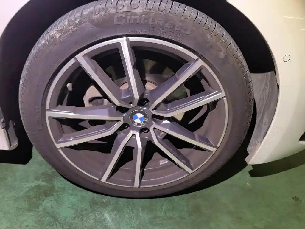 BMW 3 Series — миниатюра 8