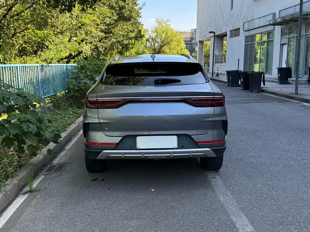 BYD PLUS New Energy — миниатюра 5