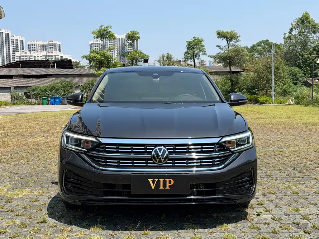 Volkswagen Sagitar — миниатюра 2
