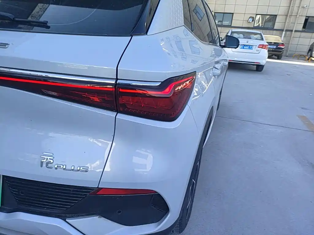 BYD Yuan Plus — миниатюра 8
