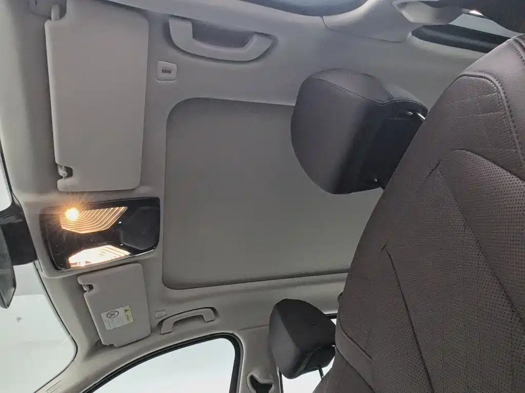 BMW 3 Series — миниатюра 14